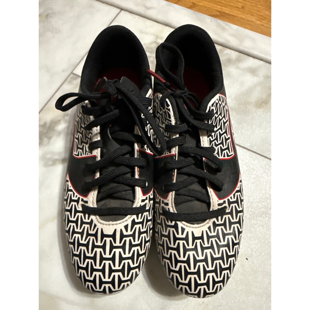 Under Armour Boys Football Cleats Black White Red 1264206-103 Youth Size 1.5Y